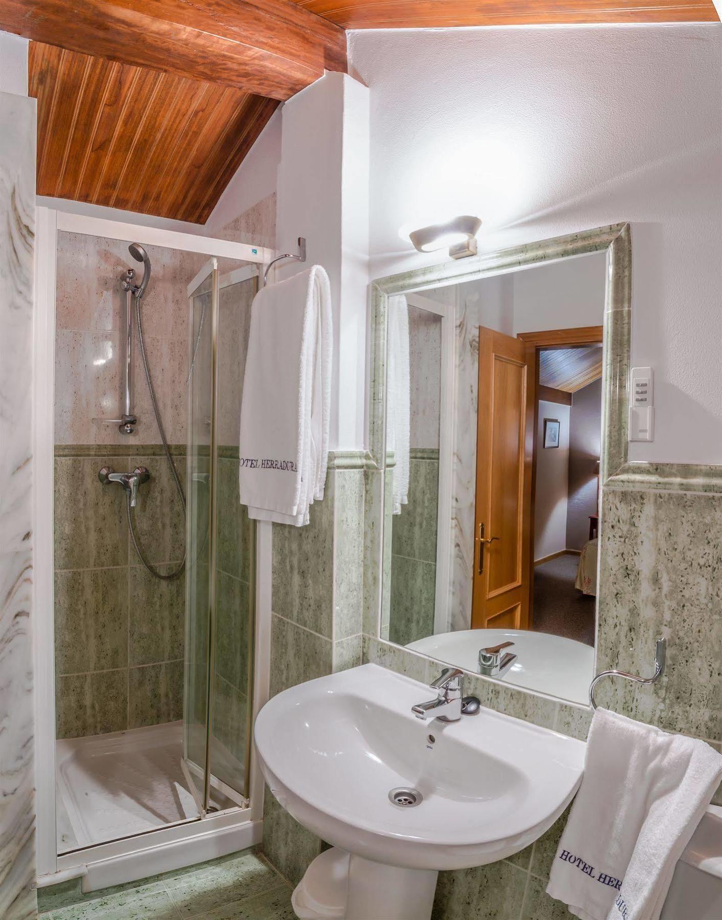 Hotel Herradura Santiago de Compostela Zewnętrze zdjęcie